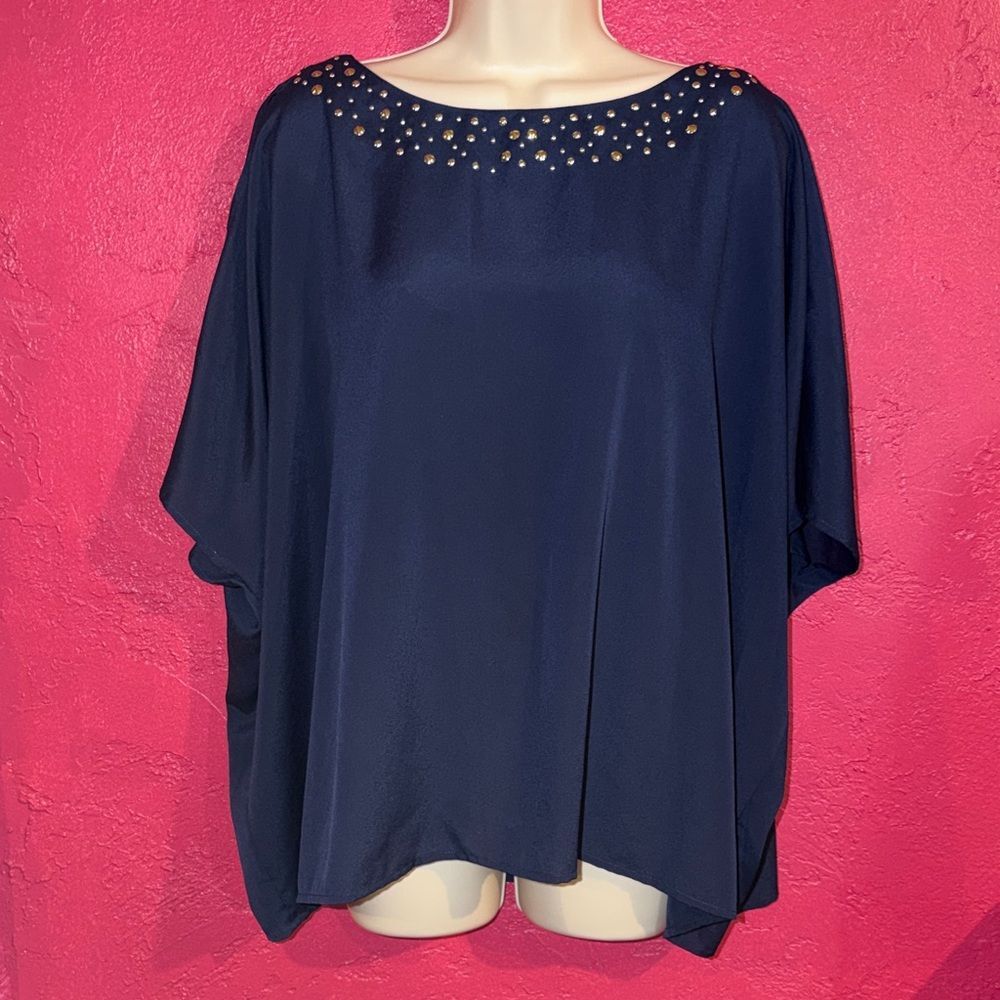 Lilly Pulitzer Navy Blue with gold Embellishments. Dolman sleeve top. Sz XL.